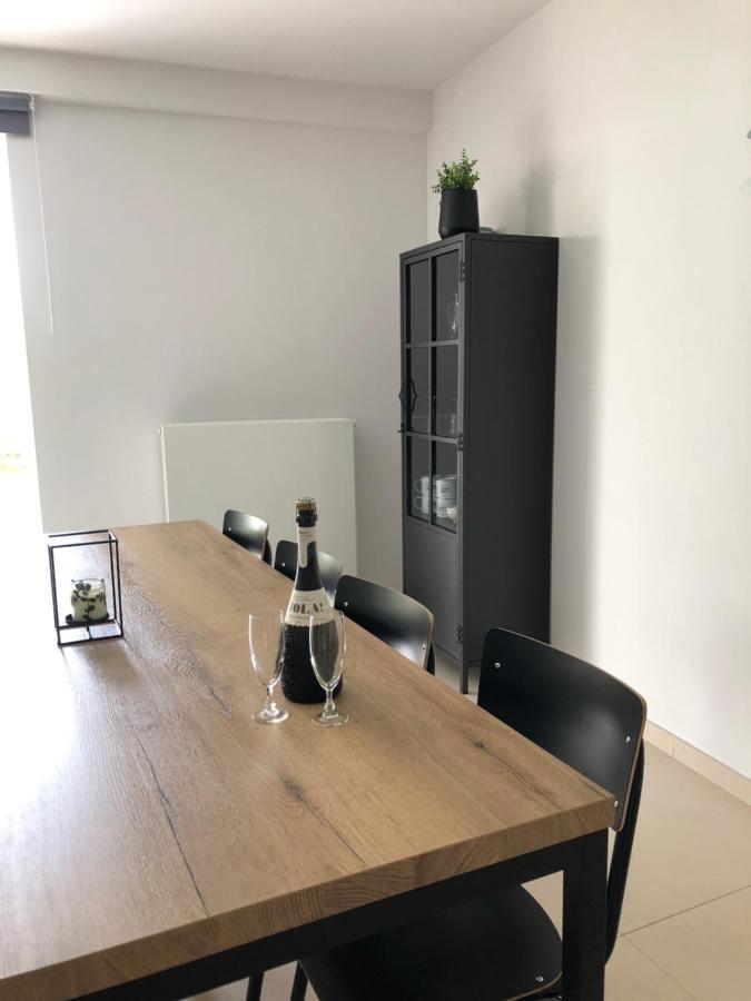 Vakantie Appartement Allure, Met Zuidgericht Tuintje Oostende Exterior foto